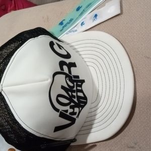 Off white  katsu paperclip trucker hat